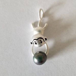 Monkey Pendant w/pearl